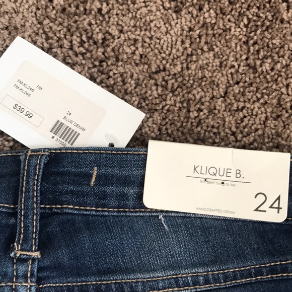 blue jean shorts - Picture 3 of 3